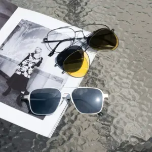 Pure titanium and beta-titanium sunglasses frame comparison — front and temple construction for eyewear brands